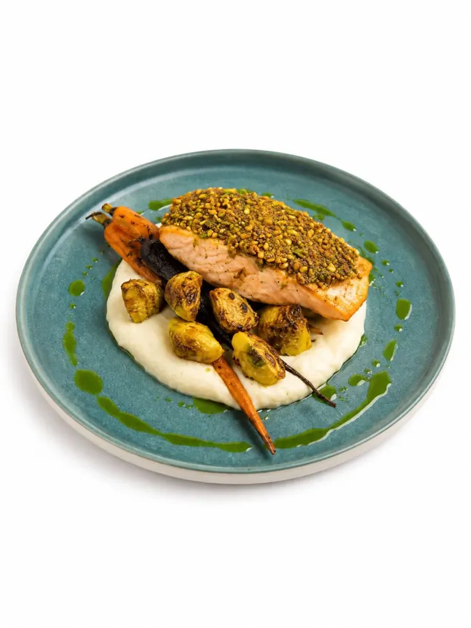 Salmón con costra de pistache